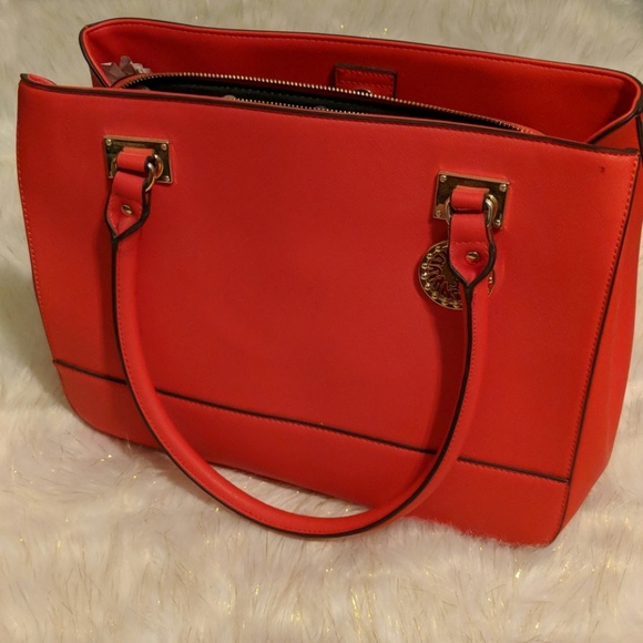 belk ladies handbags